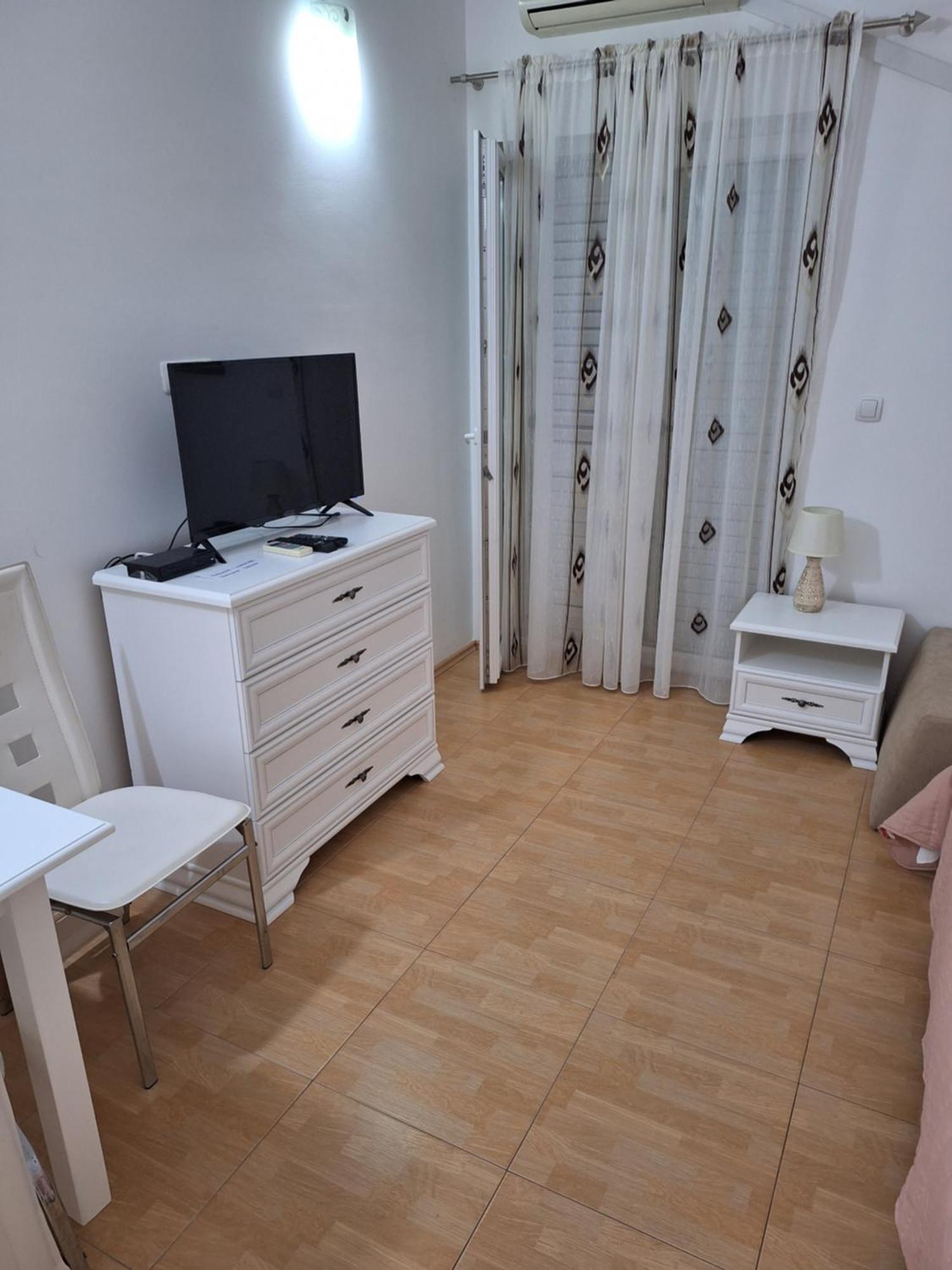 Apartmani P&M Tivat Buitenkant foto
